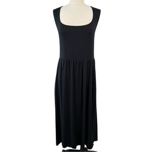 Black Sleeveless Dress